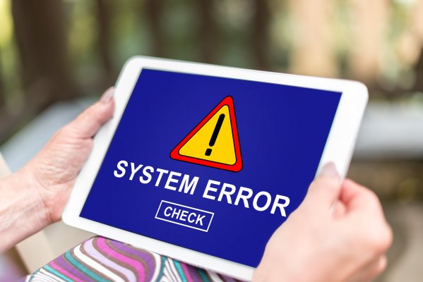 ccleaner features utility software system error displayed on tablet